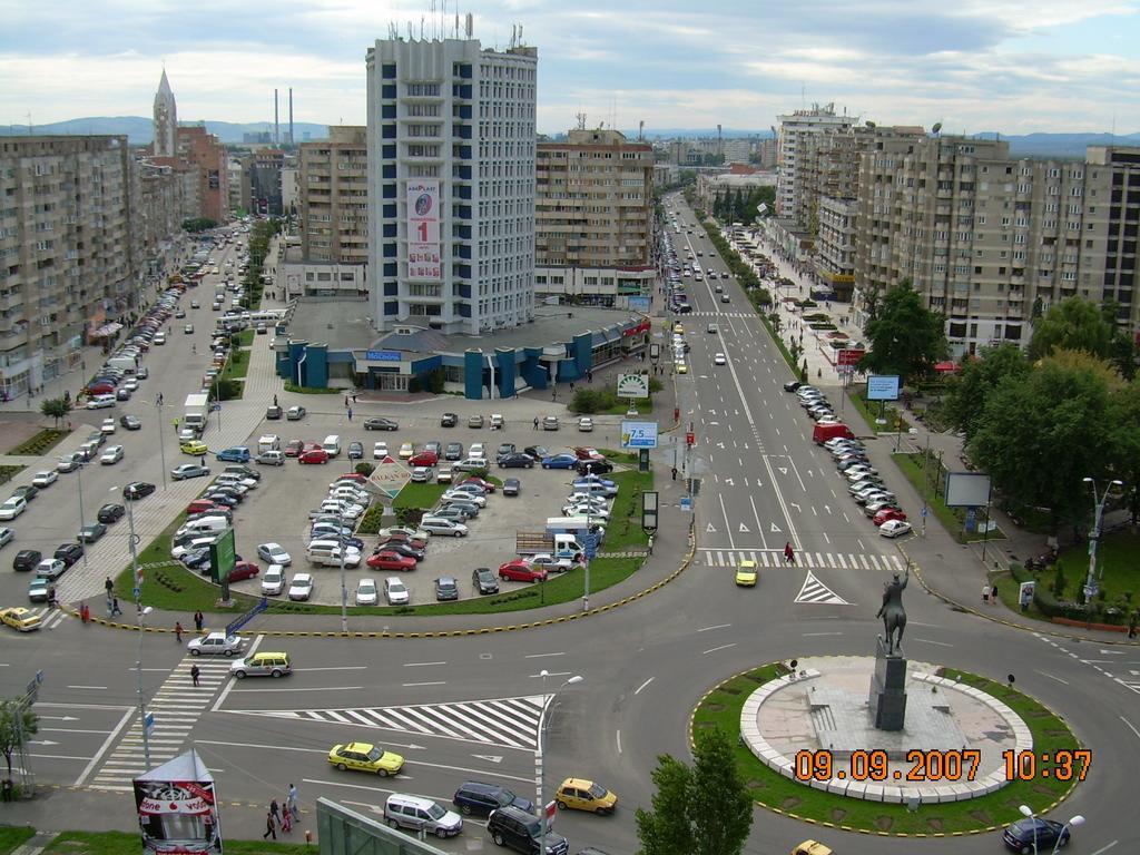 Relax Central Apartment Bacău Exterior foto